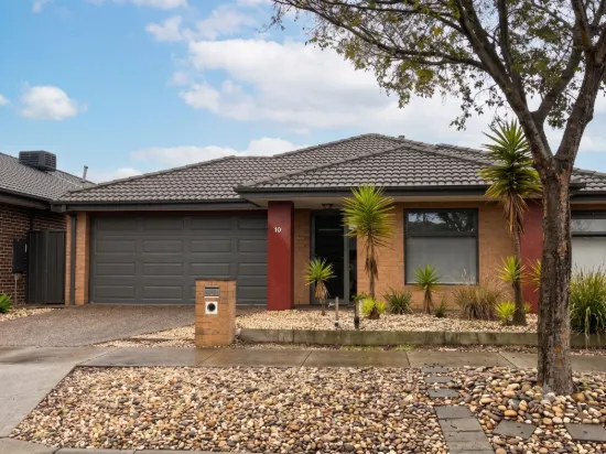 10 Hermes Avenue, Cranbourne West VIC 3977-Image