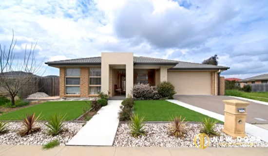 10 Hesba Brinsmead Street, Franklin, ACT 2913