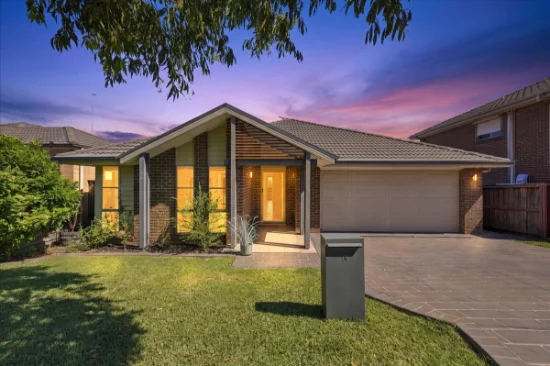 10 Hinton Street, Spring Farm, NSW 2570
