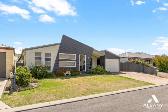 10 Hogarth Road, McKail, WA 6330