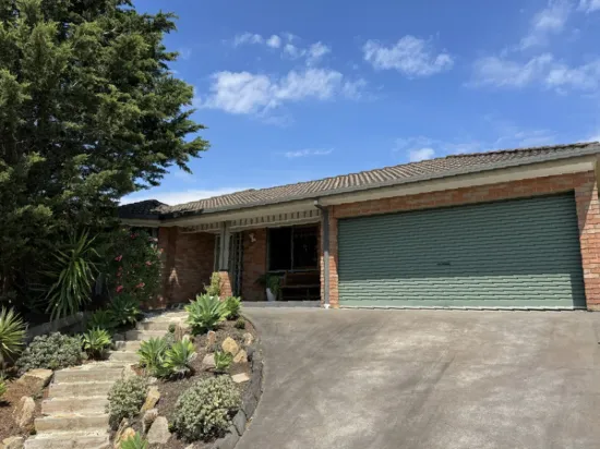 10 Huntly Court, Langwarrin, Vic 3910