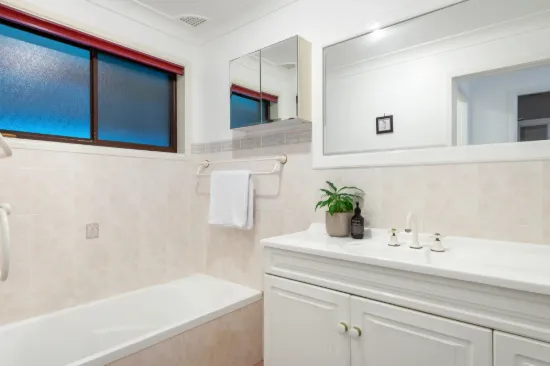 10 Jacaranda Avenue, Figtree, NSW 2525-Image