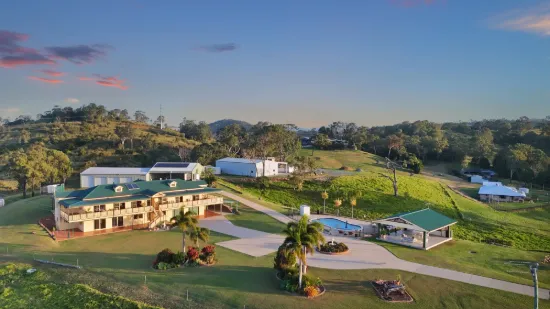 10 Jamae Court, Alligator Creek, Qld 4740
