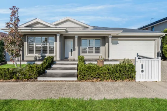 10 Lance Drive, Armstrong Creek, Vic 3217