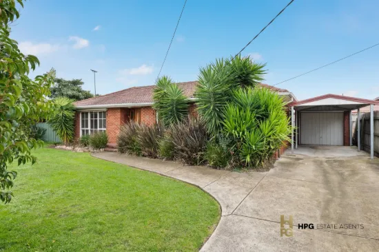 10 Leura Court, Gladstone Park, Vic 3043