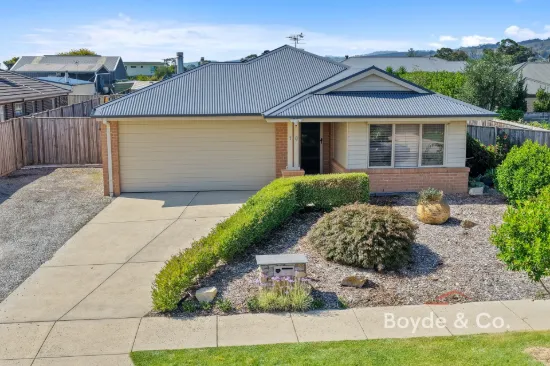 10 Linnea Drive, Yarragon, Vic 3823