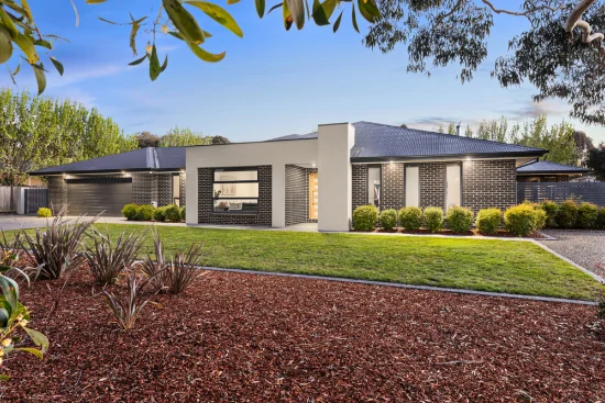 10 Longs Hill Road, Brown Hill, Vic 3350