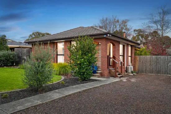 10 Lumeah Crescent, Ferntree Gully, Vic 3156