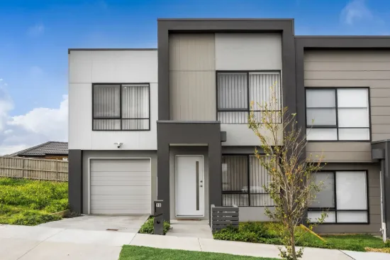 10 Macomb Way, Charlemont, Vic 3217