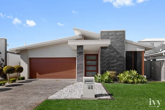 10 Mariner Ave, Hope Island, Qld 4212