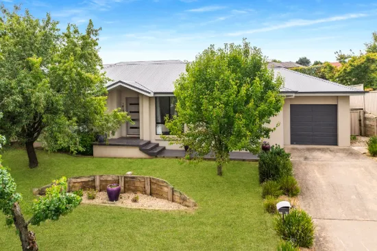 10 Maroney Close, Orange, NSW 2800