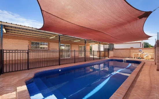 10 Matebore Street, Nickol, WA 6714