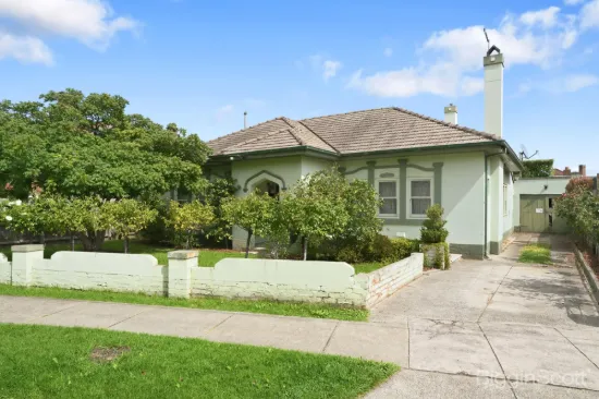 10 Milfay Avenue, Moonee Ponds, Vic 3039