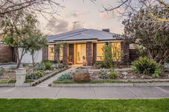 10 Mistybrook Place, Armstrong Creek, Vic 3217
