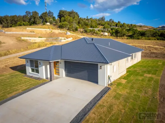10 Monarch Place, Withcott, Qld 4352
