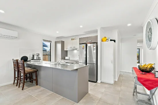 10 Monarch Street, Flagstone, Qld 4280-Image