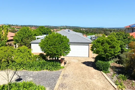 10 Montalcino Close, Hidden Valley, Vic 3756