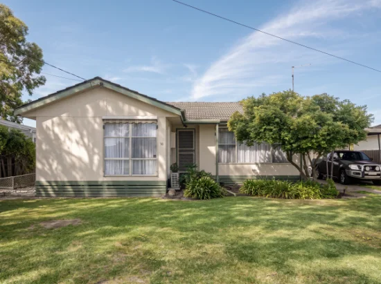 10 Montgomery Street, Echuca, Vic 3564 - For Sale