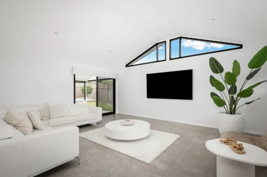 10 Moonbi Close, Greenfield Park, NSW 2176-Image