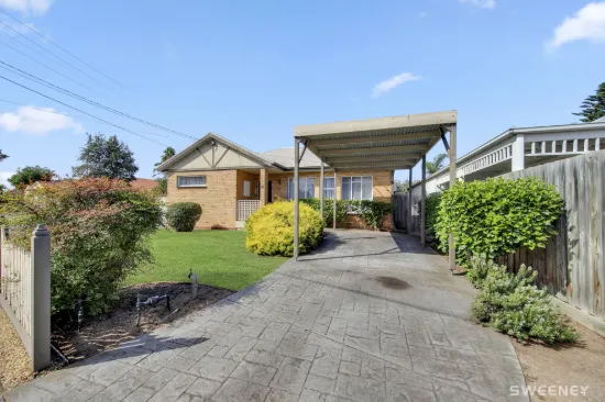 10 Myrtle Grove, Altona, Vic 3018