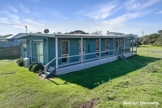 10 Newhaven Crescent, McLoughlins Beach, Vic 3874
