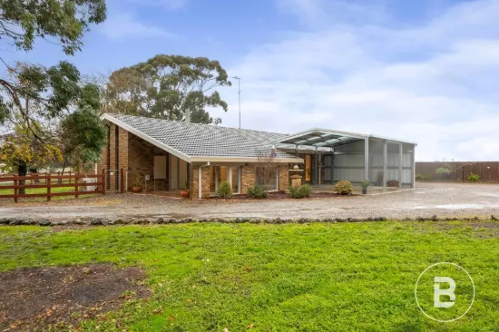 10 Nine Mile Road, Napoleons, Vic 3352