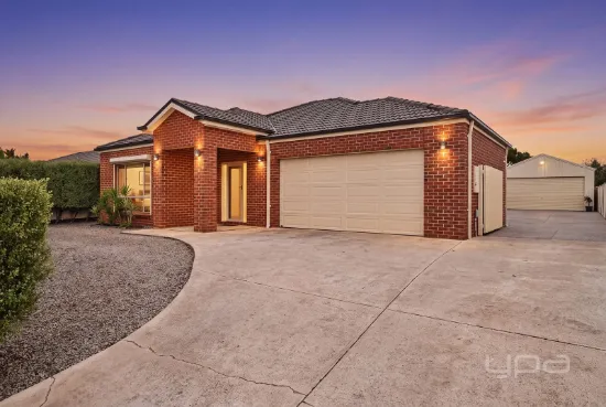 10 Nodosa Grove, Harkness, Vic 3337