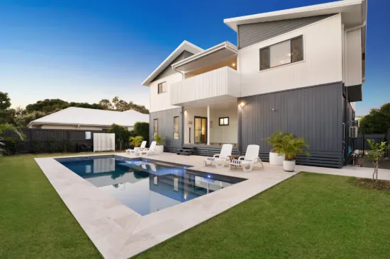 10 North Beach Place, Mudjimba, Qld 4564