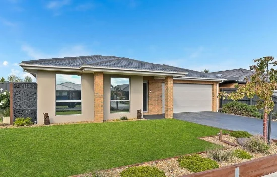 10 Nunn Street, Koo Wee Rup, Vic 3981
