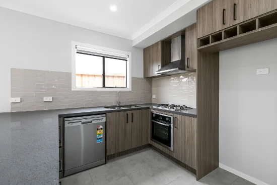 10 Palladian Drive, Charlemont, Vic 3217