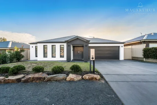 10 Paradise Drive, Gobbagombalin, NSW 2650