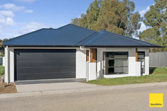 10 Pardalote Place, Castlemaine VIC 3450-Image