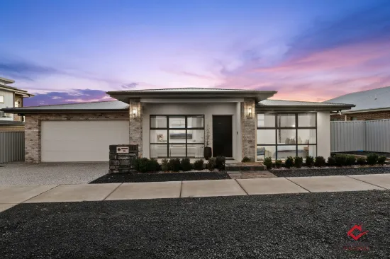 10 Patkin Street, Whitlam, ACT 2611