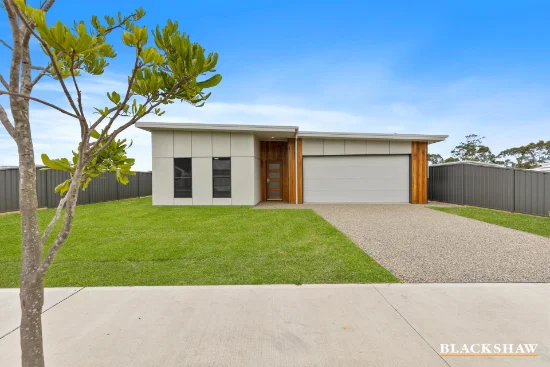 10 Pipi Close, Broulee, NSW 2537