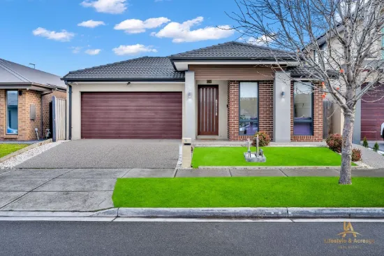10 Pitfield Avenue, Cranbourne East, Vic 3977