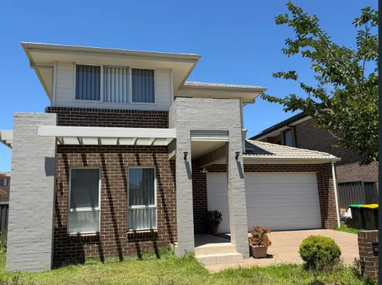 10 Pleasance Street, Box Hill, NSW 2765