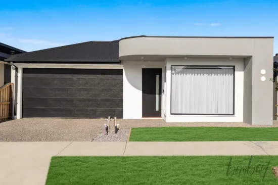 10 Pyrus Crescent, Mickleham, Vic 3064