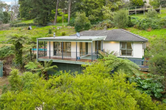 10 Railway Road, Mount Evelyn, Vic 3796