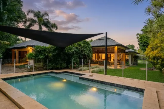 10 Red Peak Boulevard, Caravonica, Qld 4878