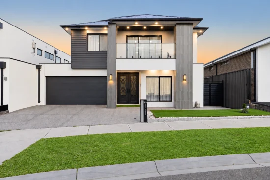 10 Reef Street, Craigieburn, Vic 3064 - For Sale