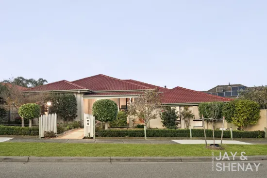10 Renee Avenue, Endeavour Hills, Vic 3802