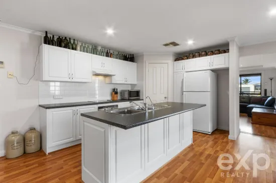 10 Reynolds Street, Moonta Bay, SA 5558-Image