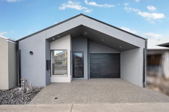 10 Riceflower Road, Mickleham, Vic 3064
