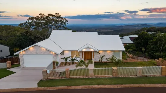 10 Robertson Crescent, Prince Henry Heights, Qld 4350
