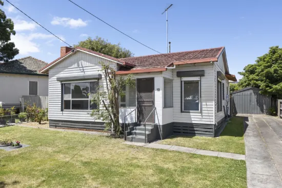 10 Robertson Street, Thomson, Vic 3219