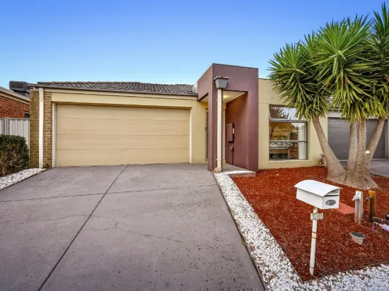 10 Rosella Avenue, Pakenham, Vic 3810