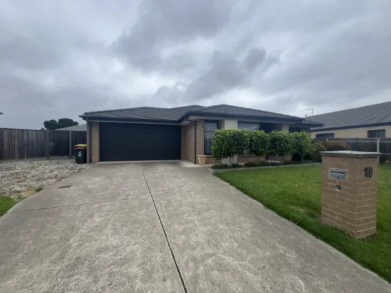 10 Rostrevor Close, Traralgon, Vic 3844