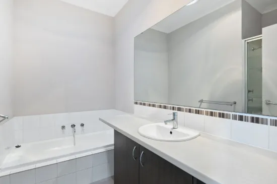 10 Saunton Way, Ridgewood, WA 6030-Image