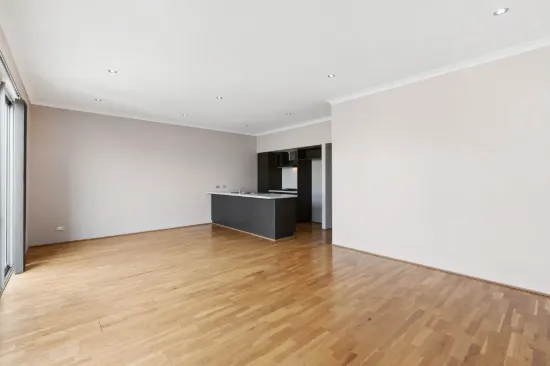 10 Saunton Way, Ridgewood, WA 6030-Image
