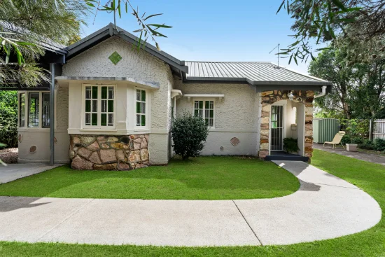 10 Shaw Place, Wynnum West, Qld 4178